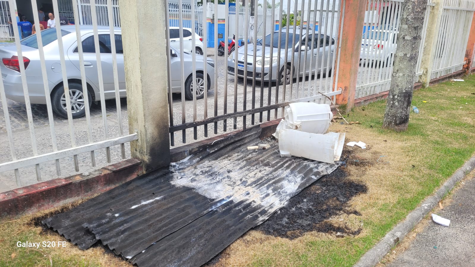 Praça da Bíblia se transforma em símbolo de abandono e insegurança