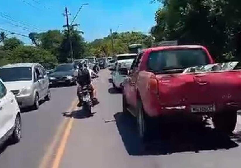 transito-na-orla-norte-de-porto-seguro-ate-trancoso-atinge-niveis-caoticos-2165c